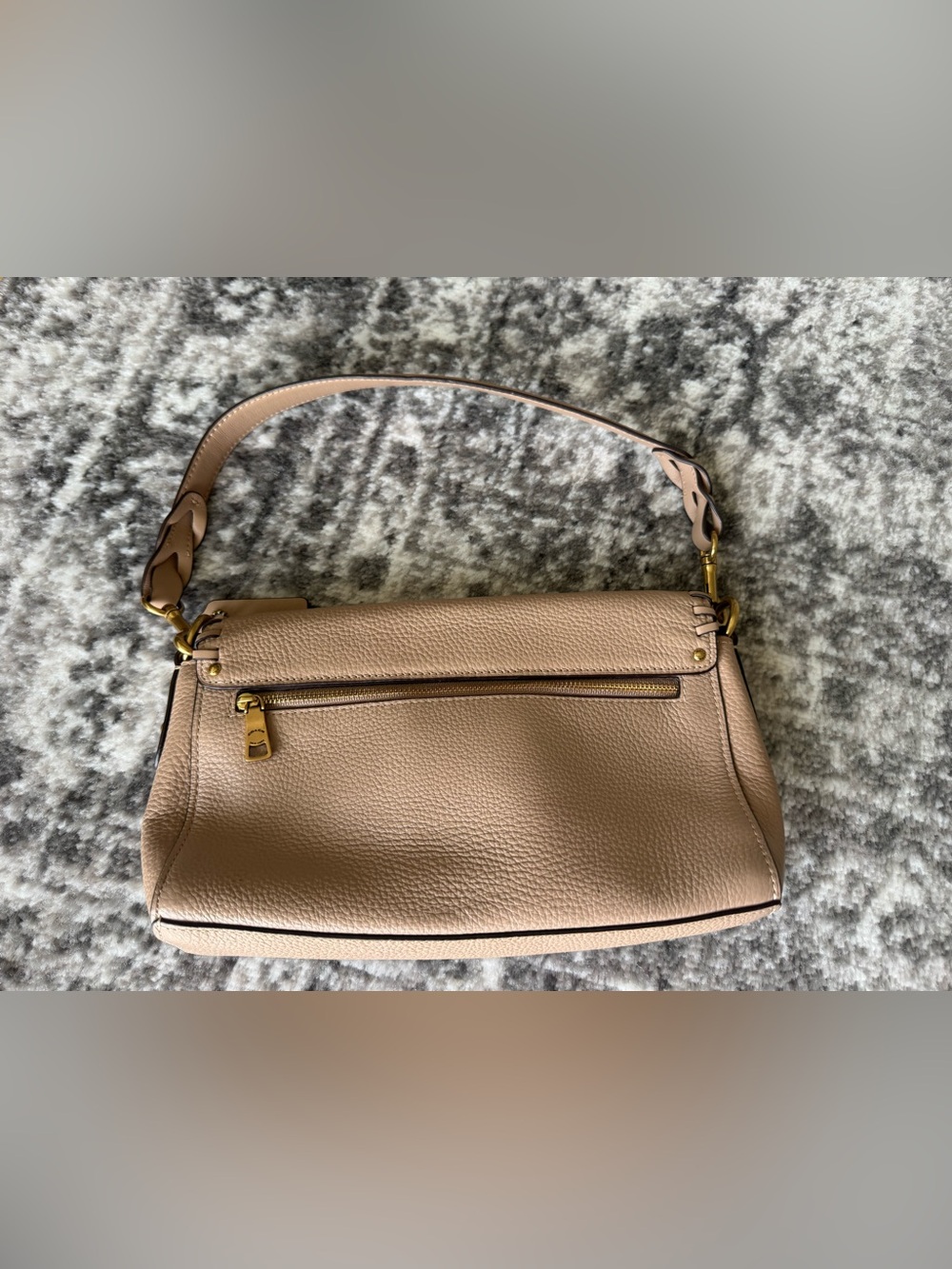 Coach Jade Shoulder Bag. - Picture 3 of 6